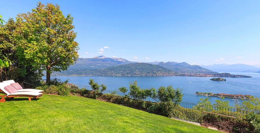 Villa Nora Lake Maggiore Vacation Villa - Italy