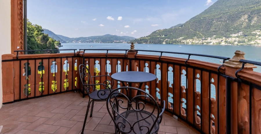 Villa Polli Lake Como Vacation Villa - Italy