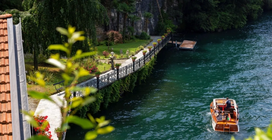 Villa Polli Lake Como Vacation Villa - Italy