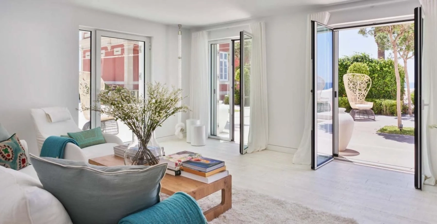 Red Chalet Algarve Vacation Villa - Portugal