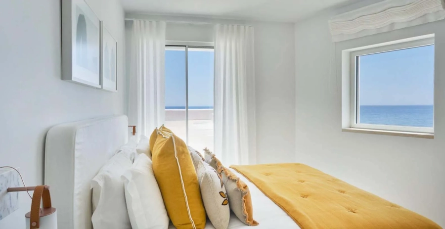 Red Chalet Algarve Vacation Villa - Portugal