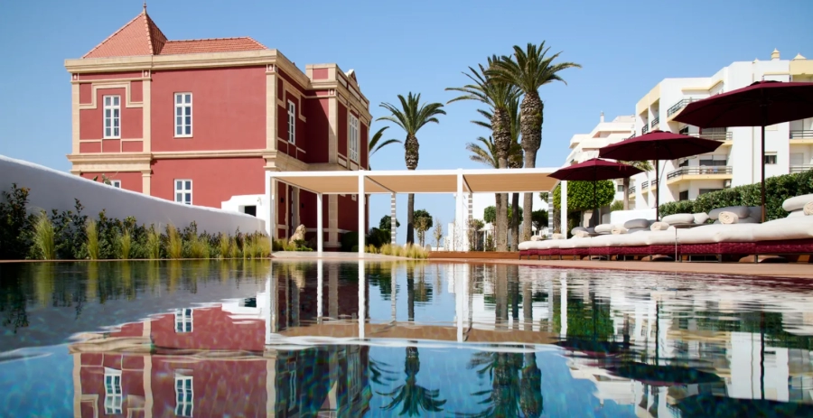 Red Chalet Algarve Vacation Villa - Portugal