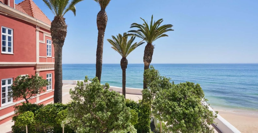 Red Chalet Algarve Vacation Villa - Portugal