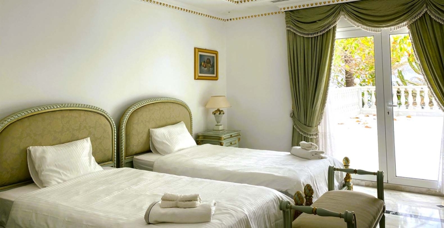 Marbella Palace Marbella Vacation Villa - Puerto Banus