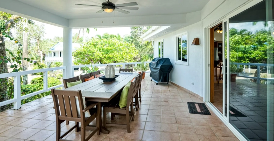  Dolphin Beach Villa  Vacation Villa - Belize