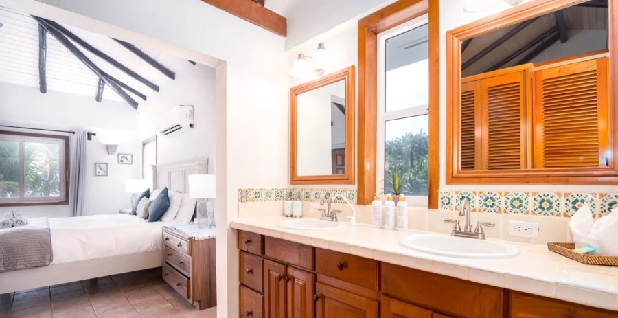  Dolphin Beach Villa  Vacation Villa - Belize