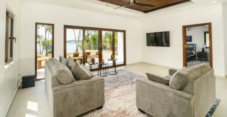 Island Breeze Villa  Vacation Villa - Belize