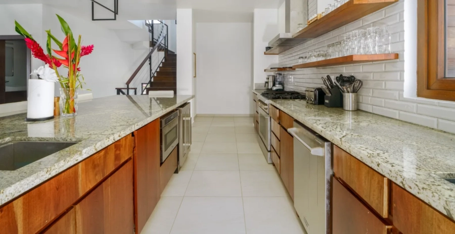 Island Breeze Villa  Vacation Villa - Belize