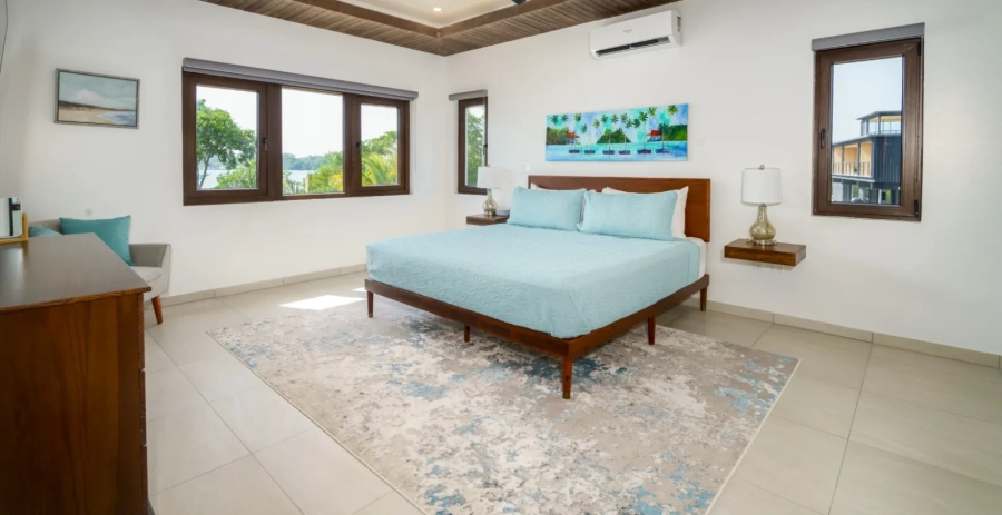 Island Breeze Villa  Vacation Villa - Belize