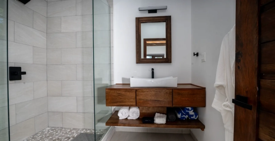 Island Breeze Villa  Vacation Villa - Belize