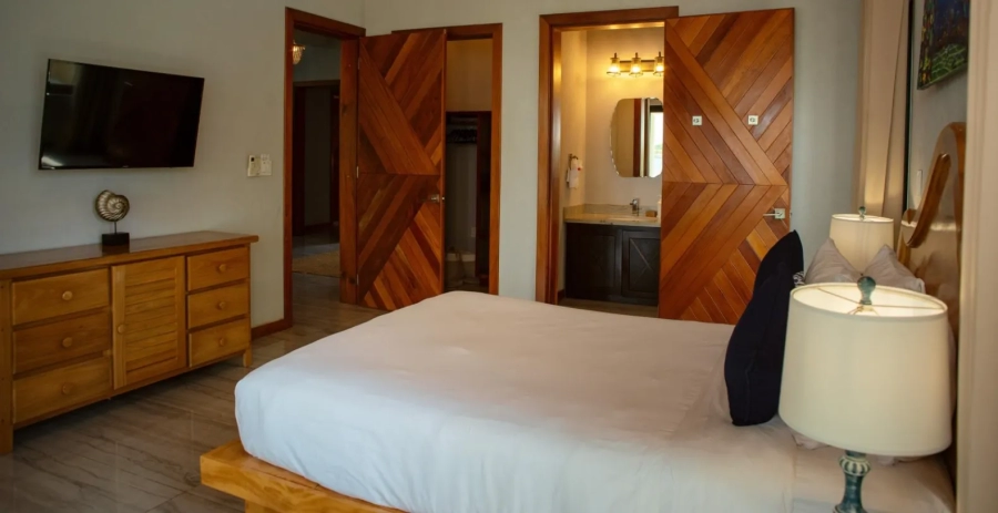 Island Time  Vacation Villa - Belize