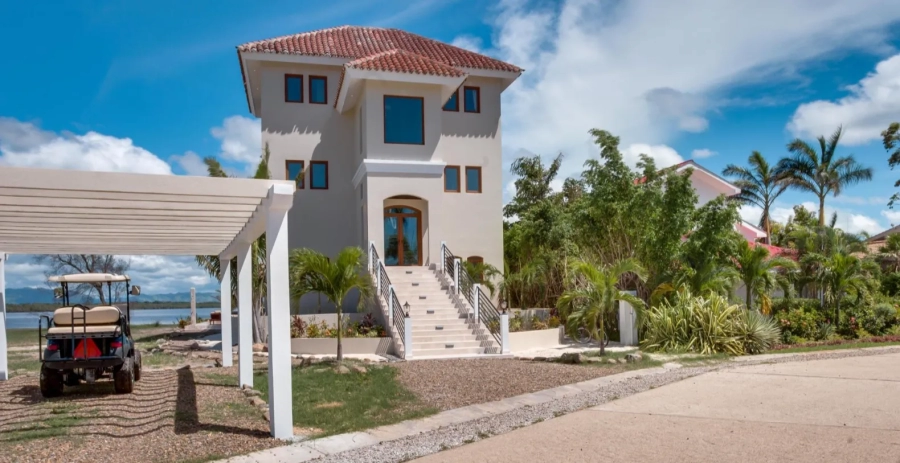 Villa Laguna Vacation Villa - Belize