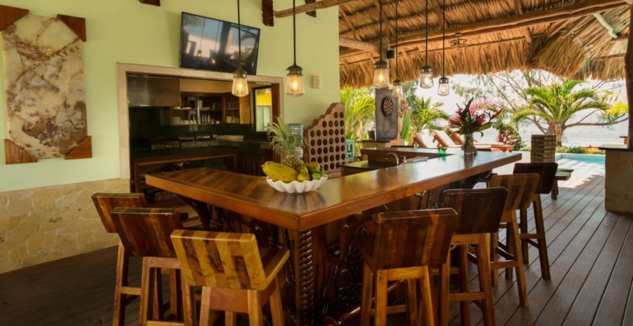 Little Harvest Caye  Vacation Villa - Belize