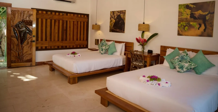 Little Harvest Caye  Vacation Villa - Belize