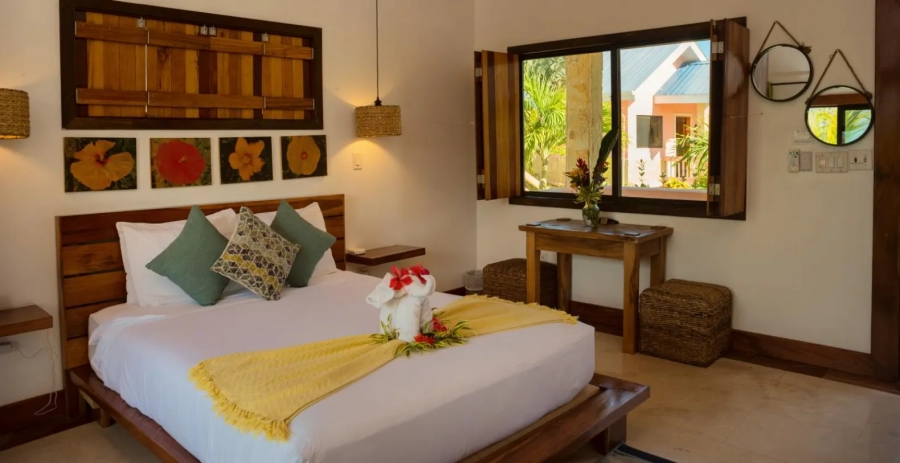 Little Harvest Caye  Vacation Villa - Belize