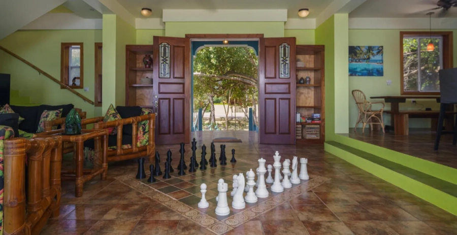 Toucan Dance  Vacation Villa - Belize