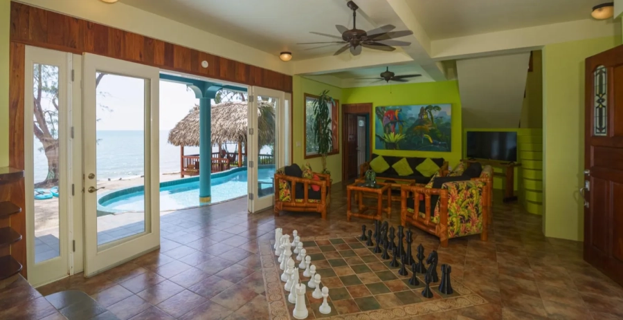 Toucan Dance  Vacation Villa - Belize