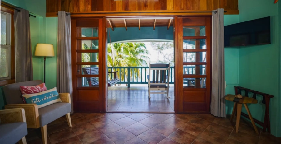 Toucan Dance  Vacation Villa - Belize
