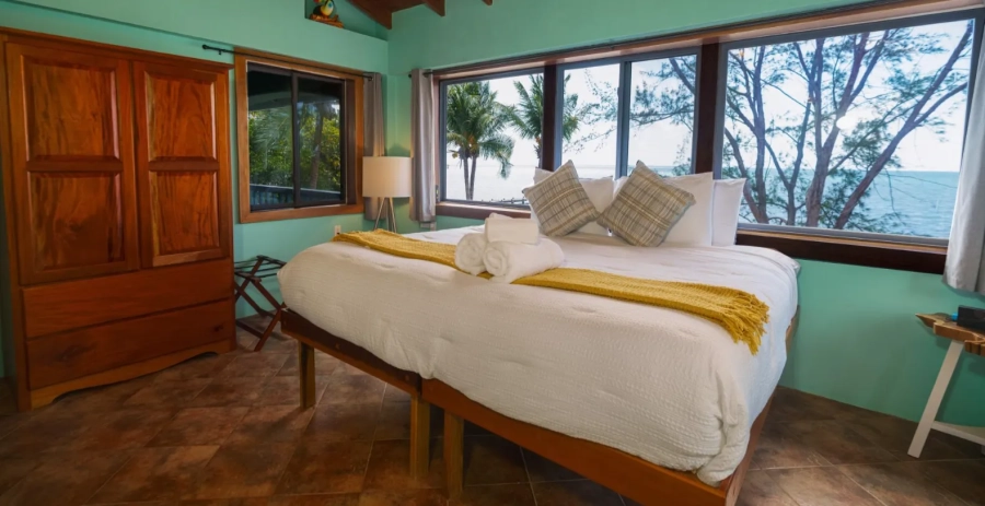Toucan Dance  Vacation Villa - Belize