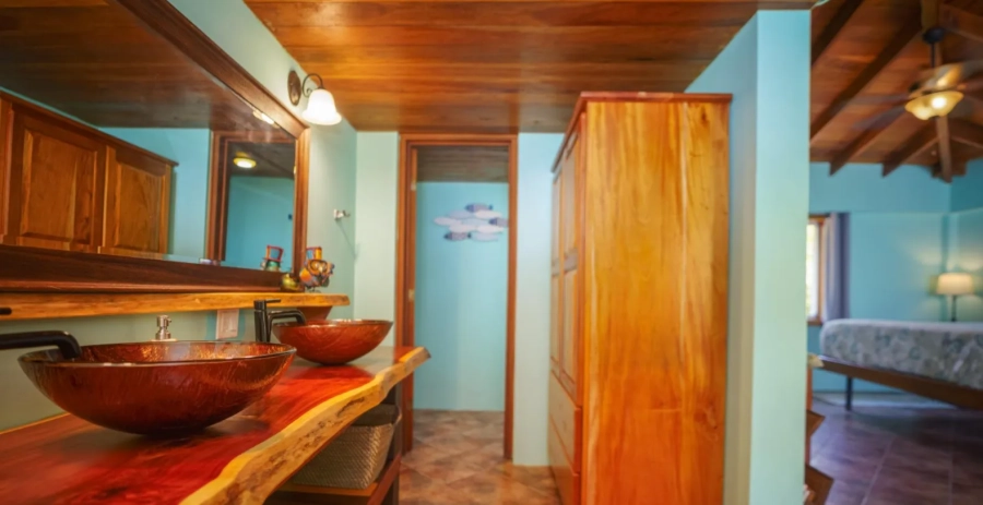 Toucan Dance  Vacation Villa - Belize