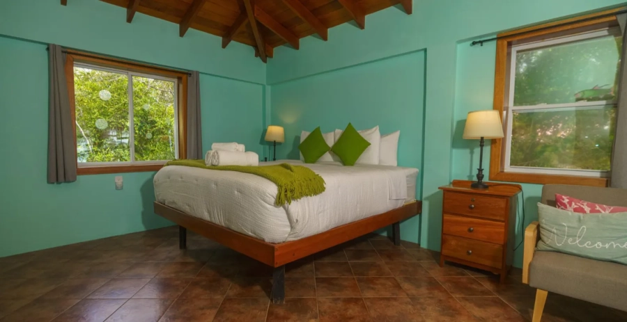 Toucan Dance  Vacation Villa - Belize