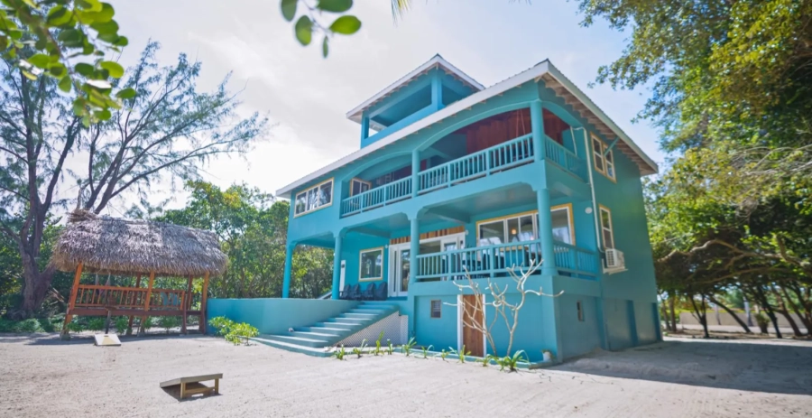 Toucan Dance  Vacation Villa - Belize