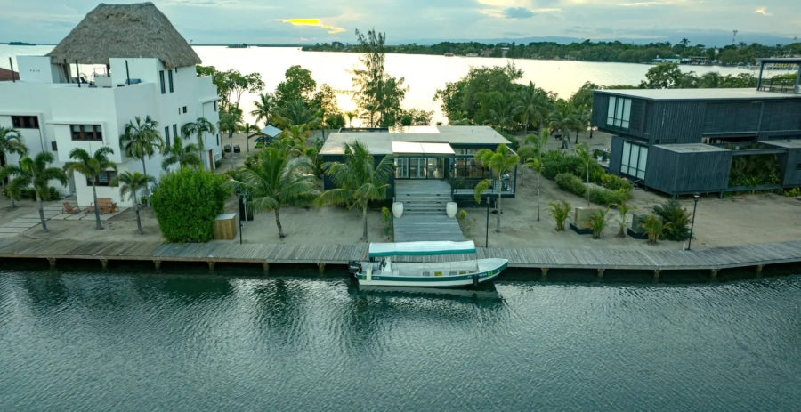 Villa Santosha Vacation Villa - Belize