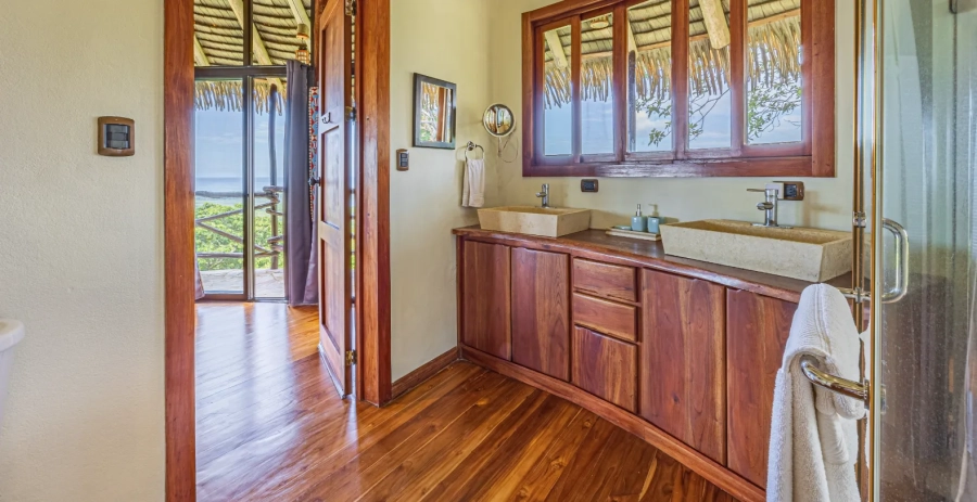 Tiki Vibes Puntarenas Vacation Villa - Costa Rica