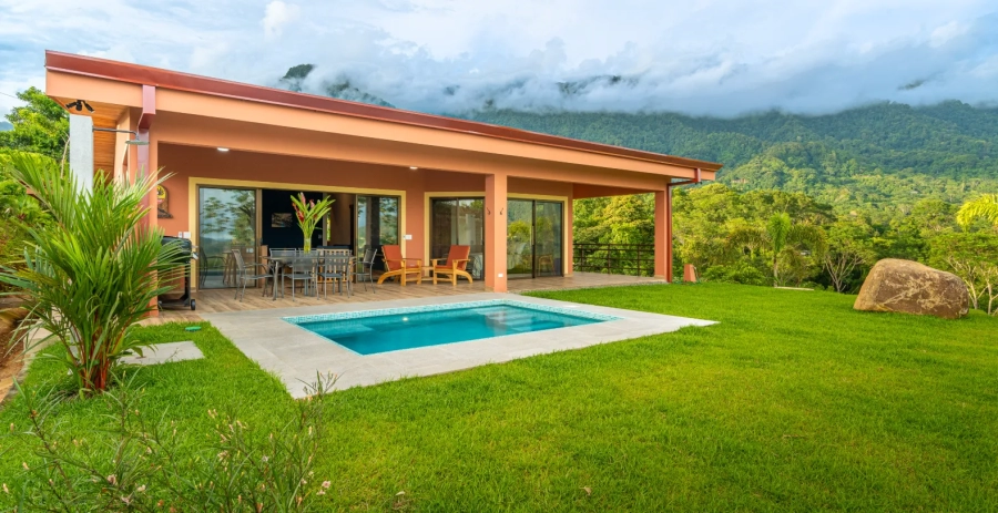 Villa Roca Puntarenas Vacation Villa - Costa Rica