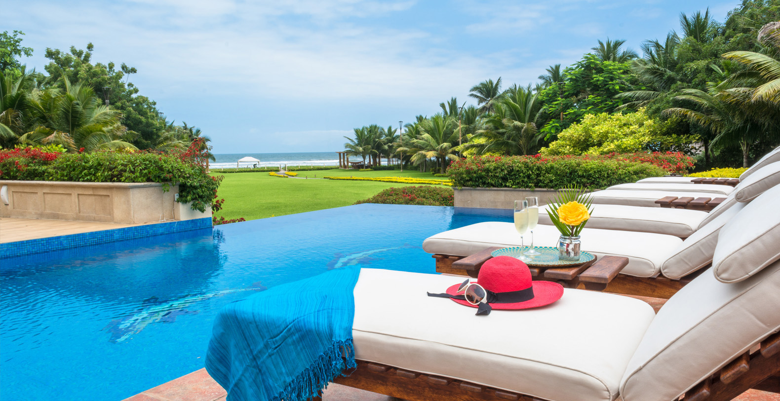 Casa Olon Ecuador Vacation Villa - Santa Elena