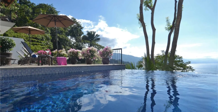 Casa Dos Cisnes Puerto Vallarta Vacation Villa - Mexico