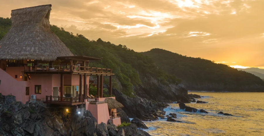 Casa Garrobo Central Mexico, Pacific & South Coast Vacation Villa - Mexico