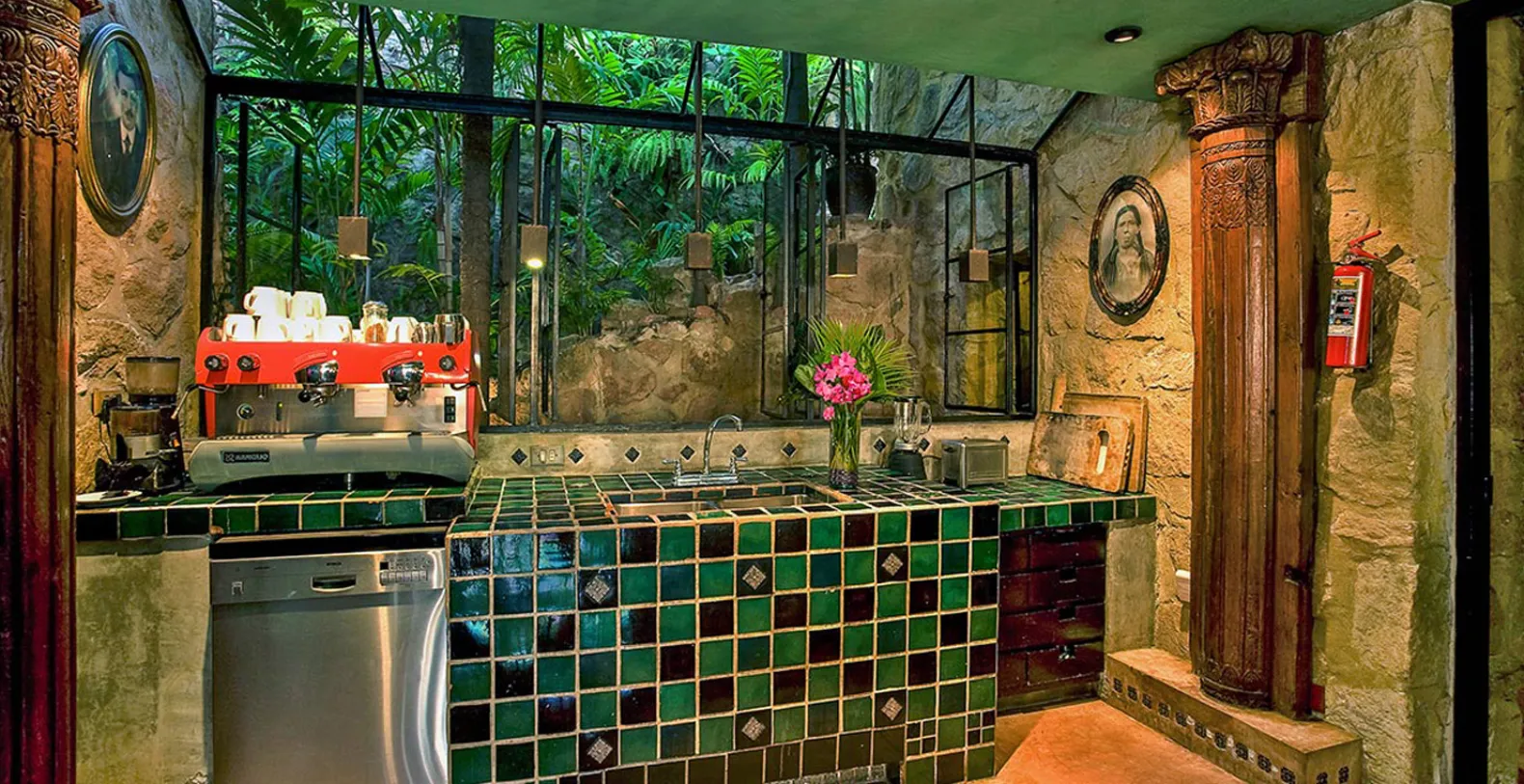 Casa Septiembre Mexico Vacation Villa - Conchas Chinas, Puerto Vallarta