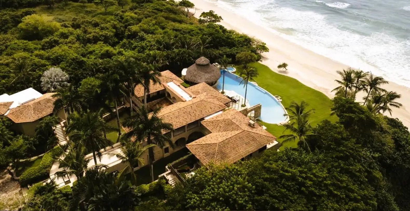 La Vida Dulce 8 Bedrooms Vacation Rental