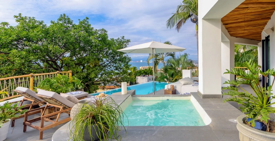 Las Villas Puerto Vallarta Vacation Villa - Mexico