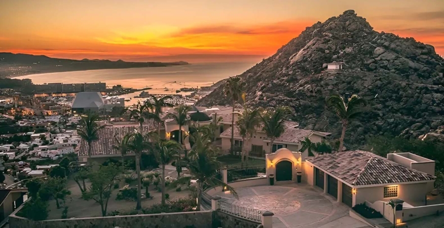 Villa Las Palmas  Pedregal, Cabo Luxury Vacation Rental