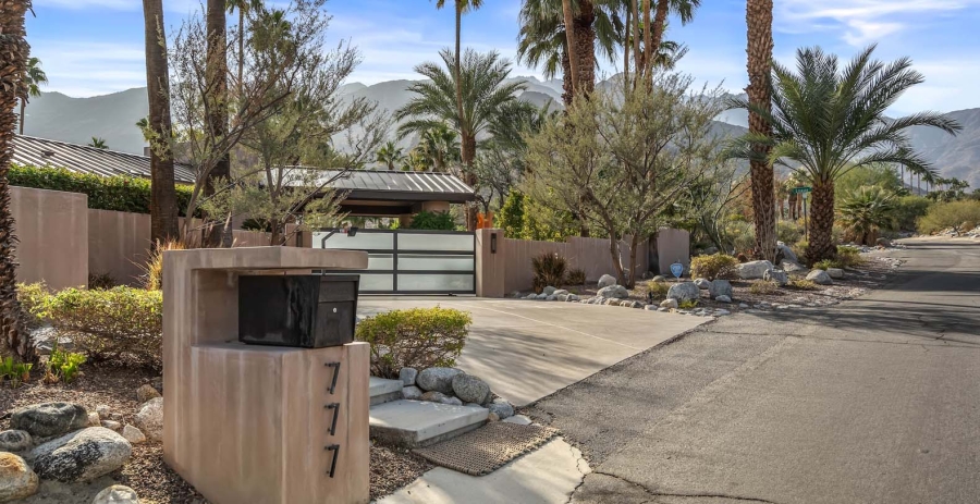 Palm Springs Confidential California Vacation Villa - Palm Springs