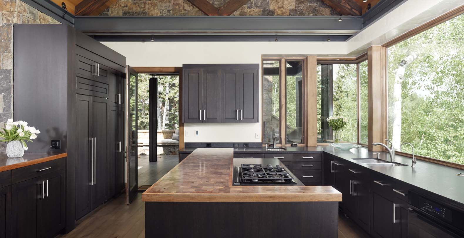 Forest Lane Contemporary Colorado Vacation Villa - Snowmass