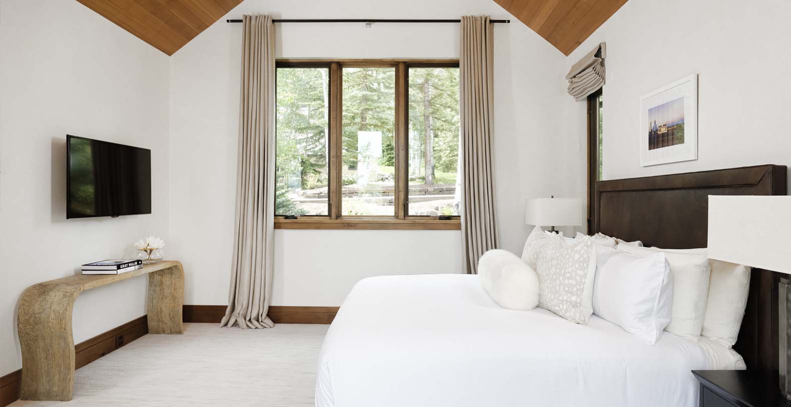 Forest Lane Contemporary Colorado Vacation Villa - Snowmass