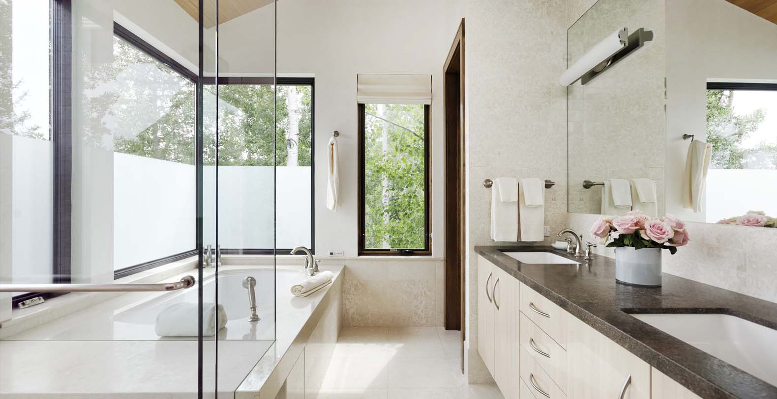 Forest Lane Contemporary Colorado Vacation Villa - Snowmass