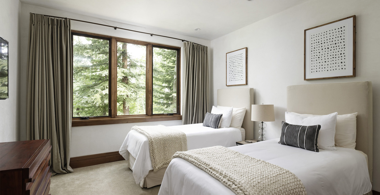 Forest Lane Contemporary Colorado Vacation Villa - Snowmass