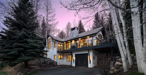 Axiom Retreat Colorado Villa Rentals