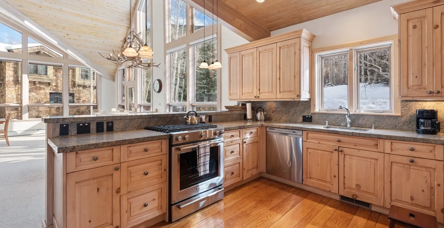 Linksview Chalet South Vail Vacation Villa - Colorado