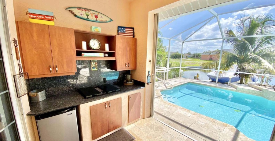 Casa Pearl Florida Vacation Villa - Cape Coral
