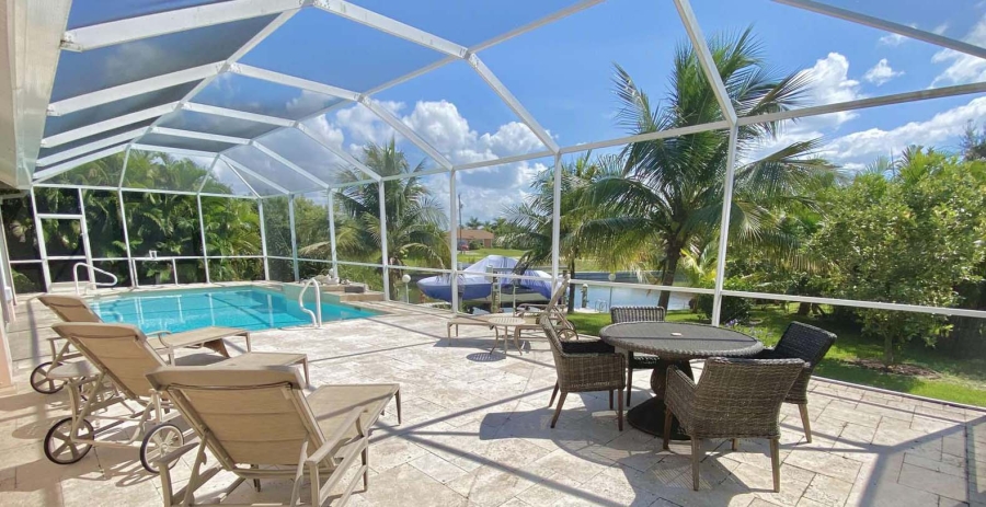 Casa Pearl Florida Vacation Villa - Cape Coral