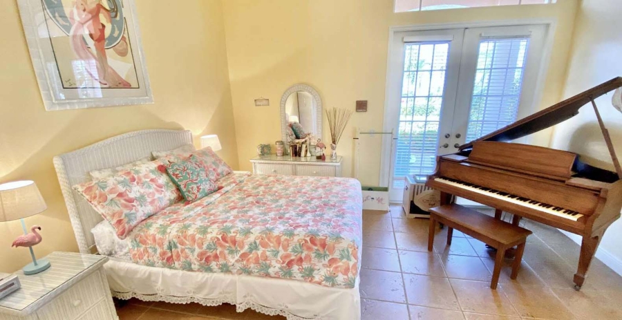 Casa Pearl Florida Vacation Villa - Cape Coral