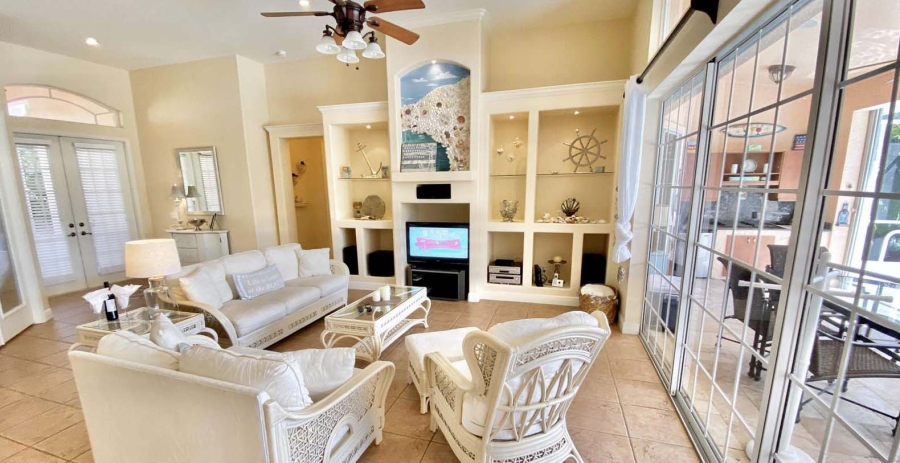 Casa Pearl Florida Vacation Villa - Cape Coral