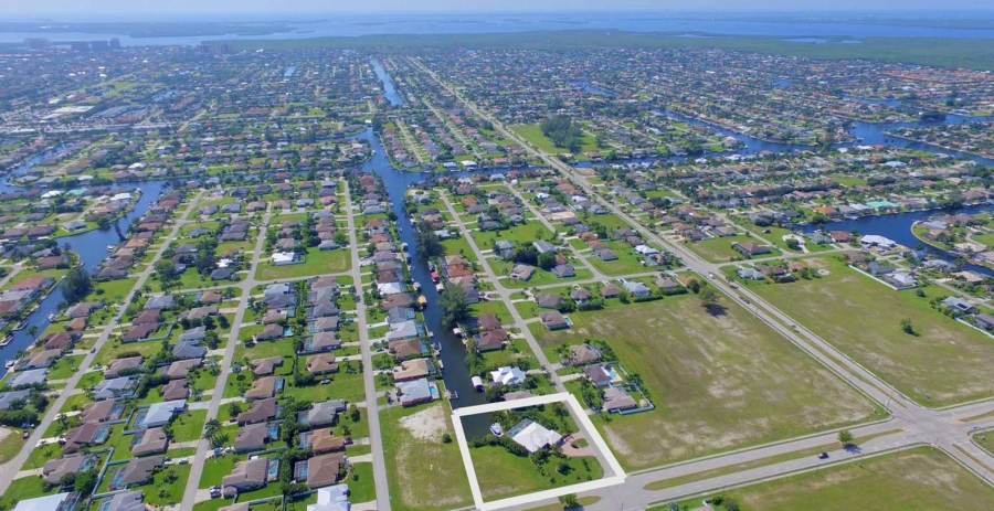 Casa Pearl Florida Vacation Villa - Cape Coral