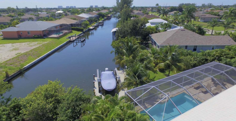 Casa Pearl Florida Vacation Villa - Cape Coral
