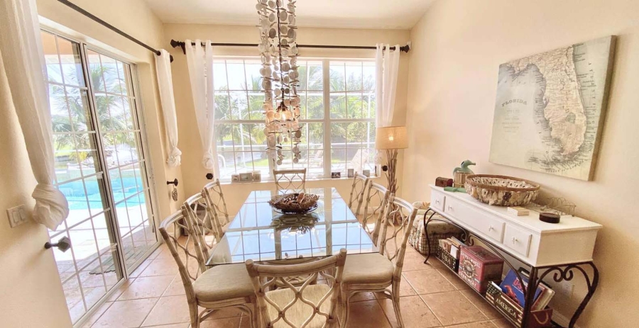 Casa Pearl Florida Vacation Villa - Cape Coral